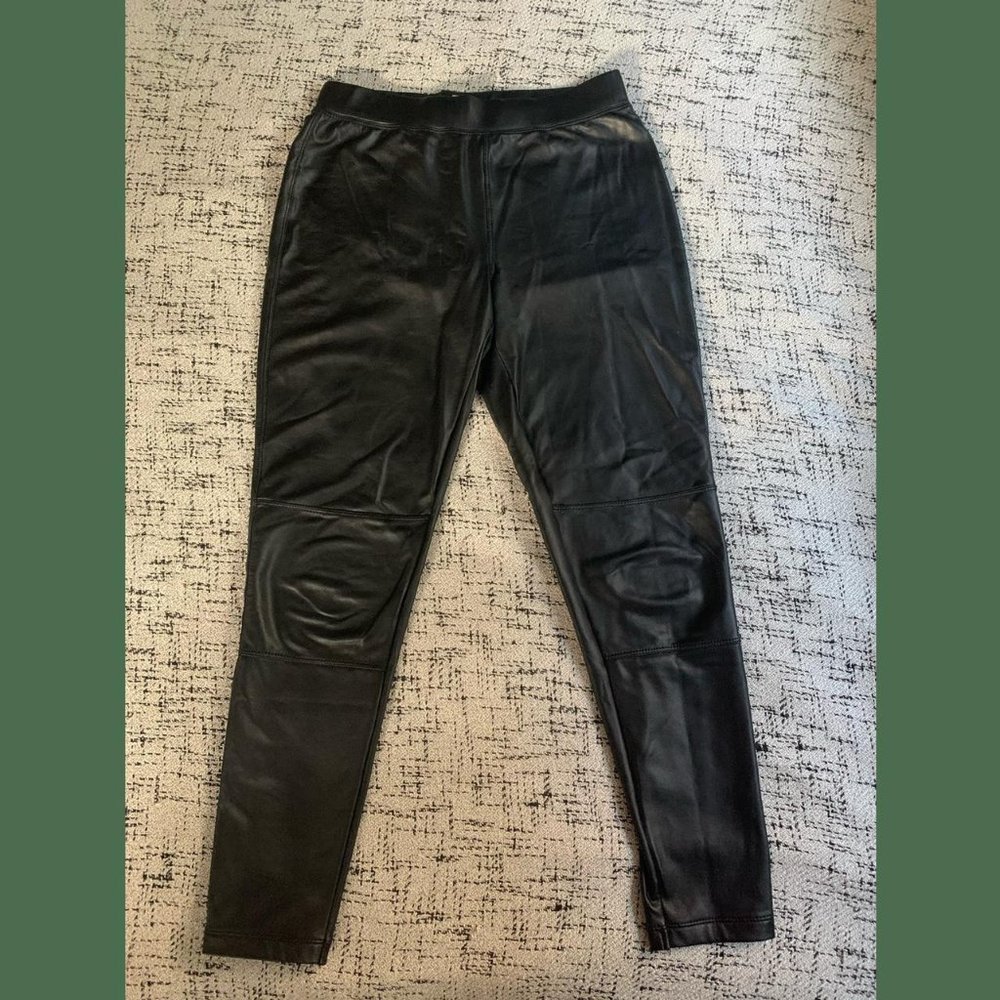 Lou & Grey faux leather, fleece-lined leggings in black, size small